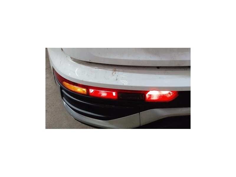 Recambio de piloto marcha atras para audi q5 sportback (fyt) 40 tfsi mild hybrid quattro referencia OEM IAM 80A945069B 80A945069