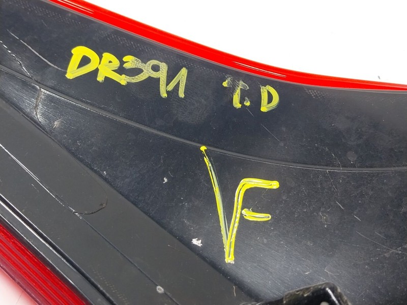 Recambio de piloto trasero derecho para ford focus iii 1.0 ecoboost referencia OEM IAM 1906354 F1EB13484CF 