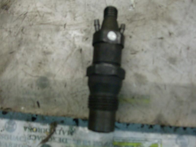 Recambio de inyector para fiat punto berl. (176) 1.7 turbodiesel referencia OEM IAM   