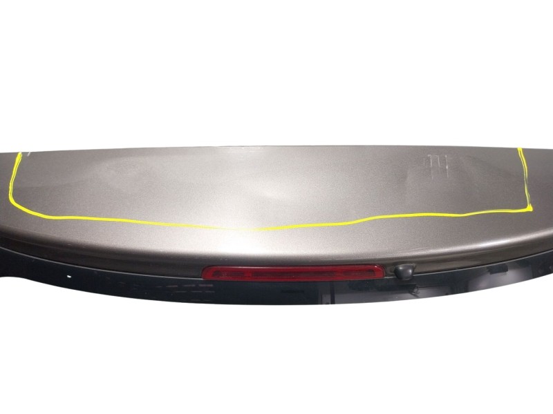 Recambio de porton trasero para toyota yaris (_p13_) 1.5 (nsp131_) referencia OEM IAM 670050D540  