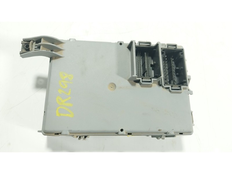 Recambio de caja reles / fusibles para fiat panda (312_, 319_) 1.2 (312pxa1a) referencia OEM IAM 52033926 00520029200 