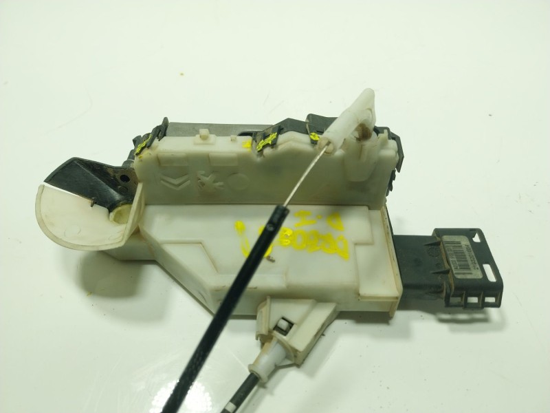 Recambio de cerradura puerta delantera izquierda para peugeot partner tepee 1.2 thp referencia OEM IAM  828406 