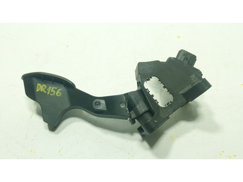 Recambio de potenciometro pedal para toyota yaris (_p13_) 1.5 (nsp131_) referencia OEM IAM 781100D120 781100D120 