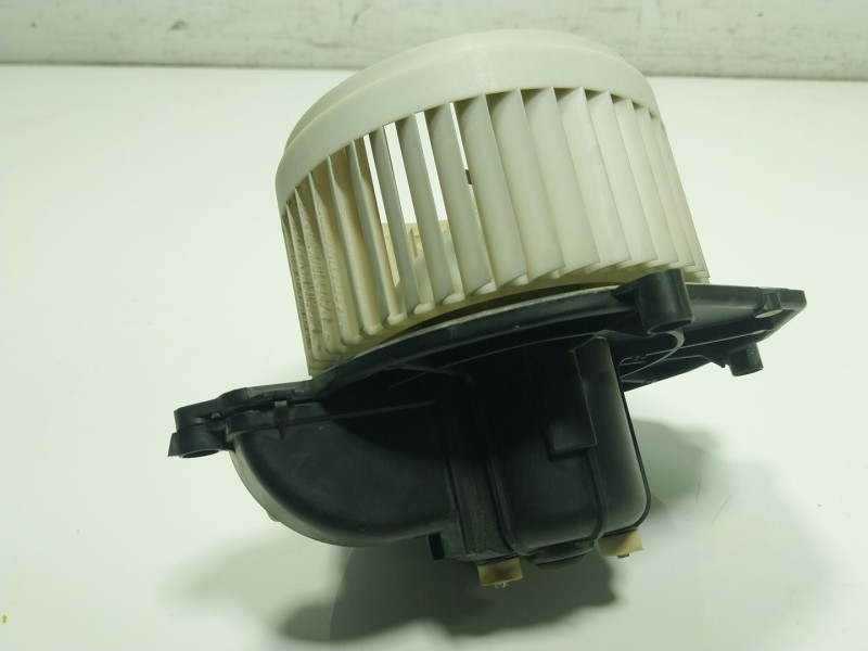 Recambio de motor calefaccion para peugeot partner tepee 1.2 thp referencia OEM IAM   