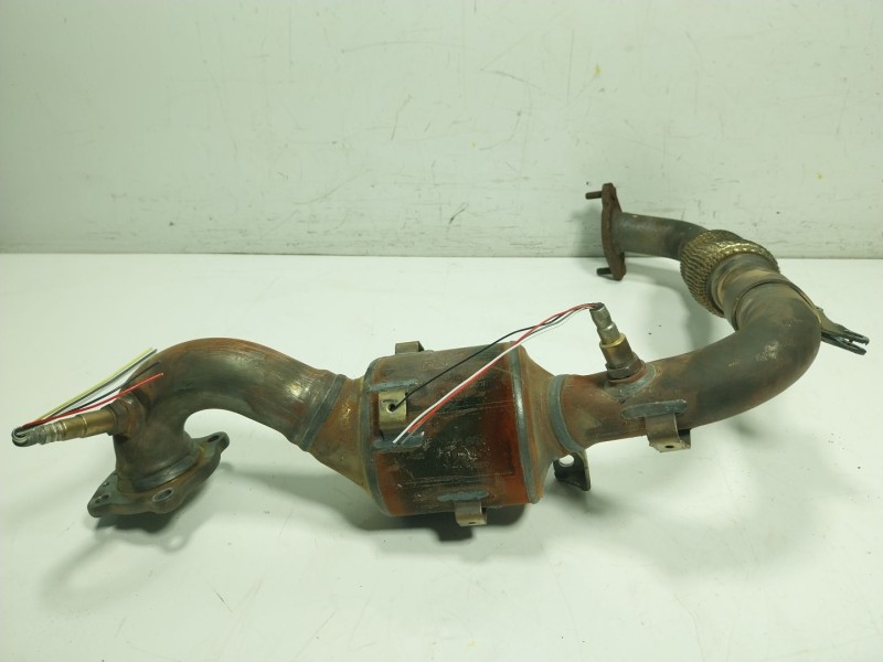 Recambio de catalizador para ford focus iii 1.0 ecoboost referencia OEM IAM 1929807  