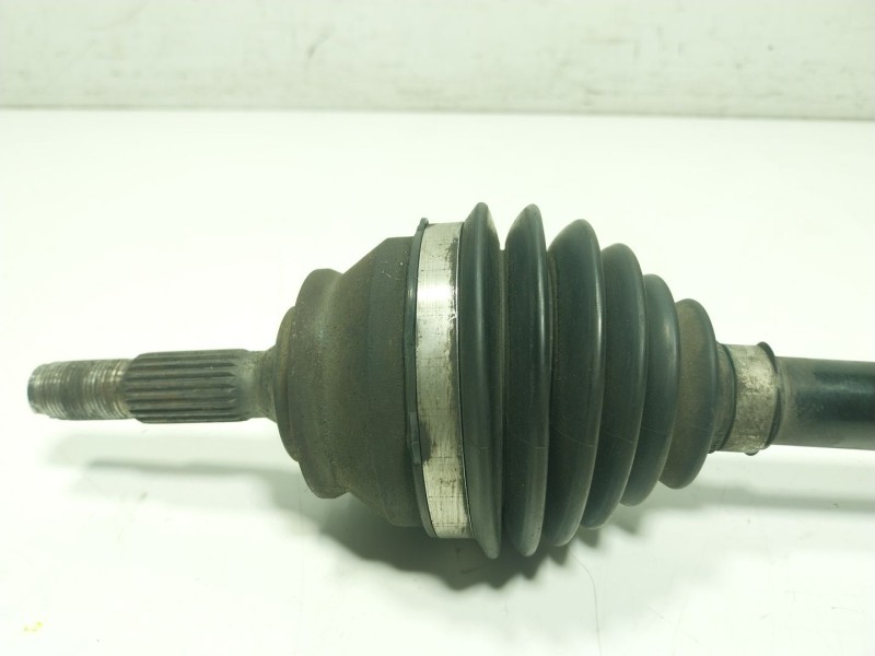 Recambio de transmision izquierda para citroën c3 iii (sx) 1.2 puretech 82 referencia OEM IAM 9677476580 9677476580 