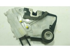 Recambio de cerradura puerta delantera izquierda para toyota yaris (_p13_) 1.5 (nsp131_) referencia OEM IAM 690400D520   2