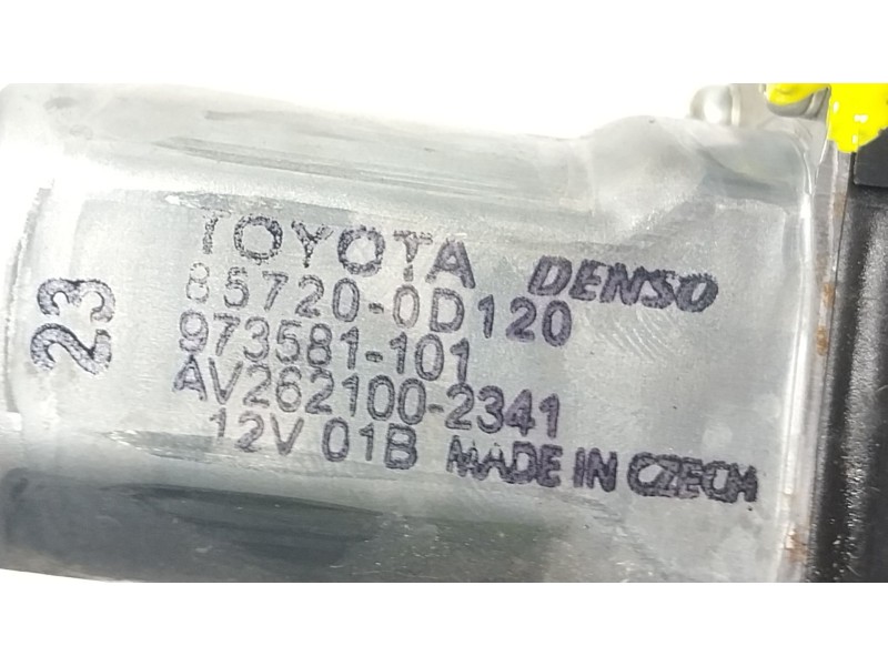 Recambio de elevalunas trasero derecho para toyota yaris (_p13_) 1.5 (nsp131_) referencia OEM IAM 698300D220  