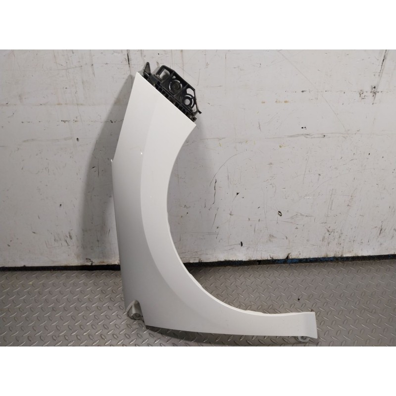 Recambio de aleta delantera derecha para peugeot 308 sw i (4e_, 4h_) 1.6 hdi referencia OEM IAM   