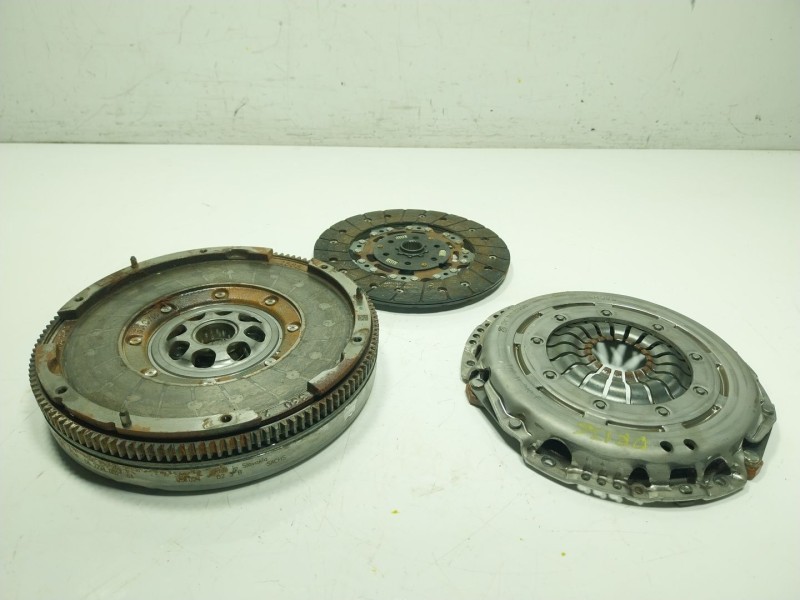 Recambio de kit embrague para volkswagen caddy v furgoneta/monovolumen (sba, sbh) 2.0 tdi bmt referencia OEM IAM 05L141015G  05L