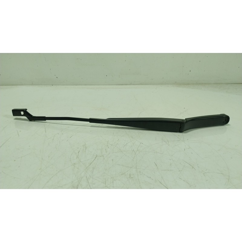 Recambio de brazo limpia delantero izquierdo para volkswagen caddy v furgoneta/monovolumen (sba, sbh) 2.0 tdi bmt referencia OEM