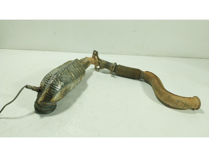 Recambio de catalizador para peugeot partner tepee 1.2 thp referencia OEM IAM   