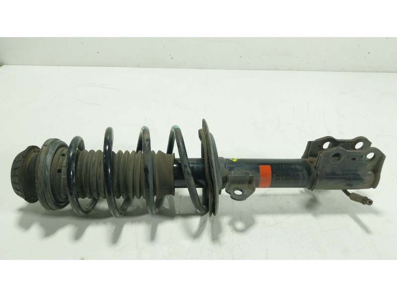 Recambio de amortiguador delantero izquierdo para toyota yaris (_p13_) 1.5 (nsp131_) referencia OEM IAM 485200D441  