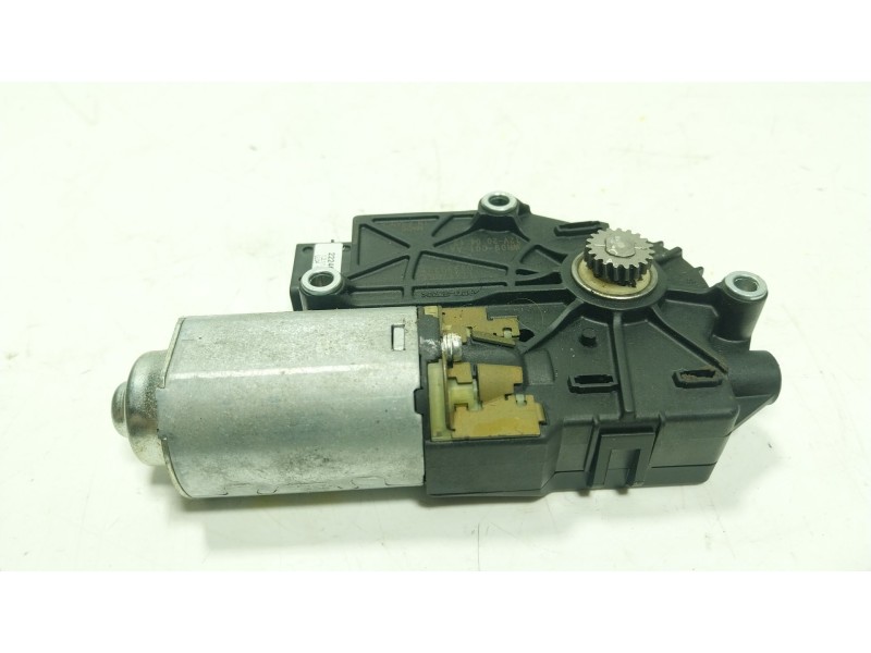 Recambio de motor techo electrico para citroën ds5 1.6 hdi 110 referencia OEM IAM 1607035780  