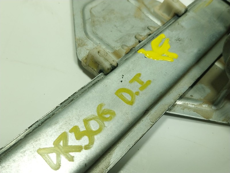 Recambio de elevalunas delantero izquierdo para peugeot partner tepee 1.2 thp referencia OEM IAM  9802389280 