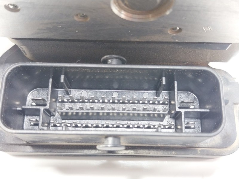 Recambio de abs para peugeot partner tepee 1.2 thp referencia OEM IAM  9811148380 