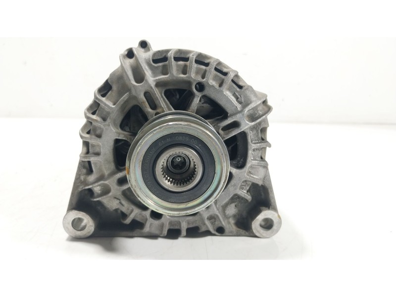 Recambio de alternador para peugeot partner tepee 1.2 thp referencia OEM IAM  9818677980 