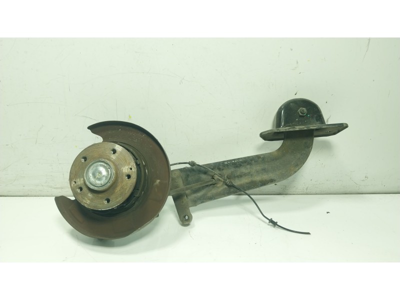 Recambio de mangueta trasera derecha para ssangyong korando (ck) 2.0 e-xdi referencia OEM IAM   