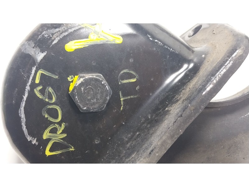 Recambio de mangueta trasera derecha para ssangyong korando (ck) 2.0 e-xdi referencia OEM IAM   