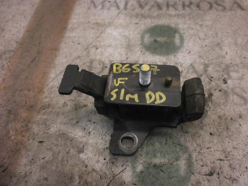 Recambio de soporte motor derecho para toyota hilux (kun) cabina sencilla dlx 4x4 referencia OEM IAM   