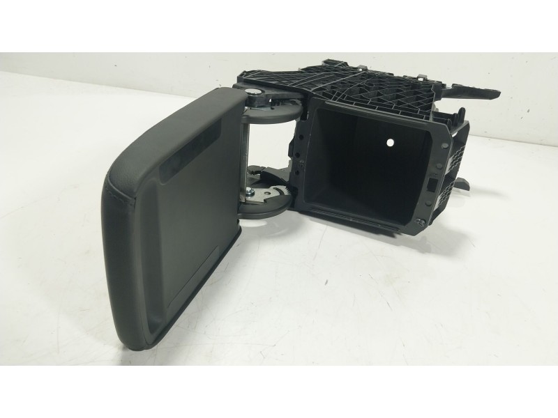 Recambio de apoyabrazos central para seat tarraco (kn2) 2.0 tdi referencia OEM IAM 5TA864207B 5NA863319A 