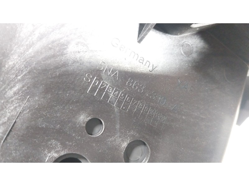 Recambio de apoyabrazos central para seat tarraco (kn2) 2.0 tdi referencia OEM IAM 5TA864207B 5NA863319A 