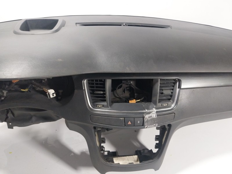 Recambio de salpicadero para peugeot 508 i (8d_) 2.0 hdi referencia OEM IAM   