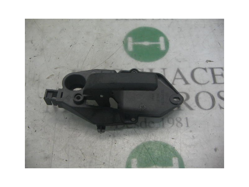 Recambio de maneta interior delantera izquierda para fiat panda (169) 1.3 jtd cat referencia OEM IAM 71732852  