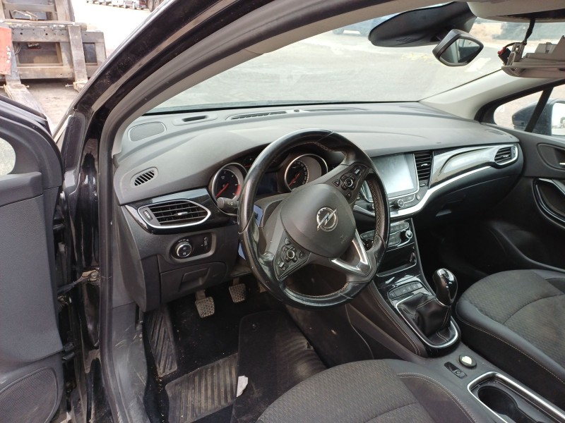 opel astra k (b16) del año 2017