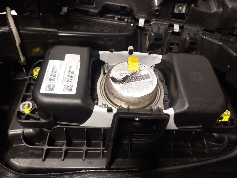 Recambio de salpicadero para audi a1 sportback (gba) 25 tfsi referencia OEM IAM 82B857003G  