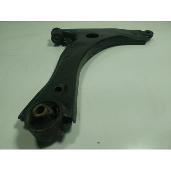 BRAZO SUSPENSION INFERIOR DELANTERO DERECHO 2598804 