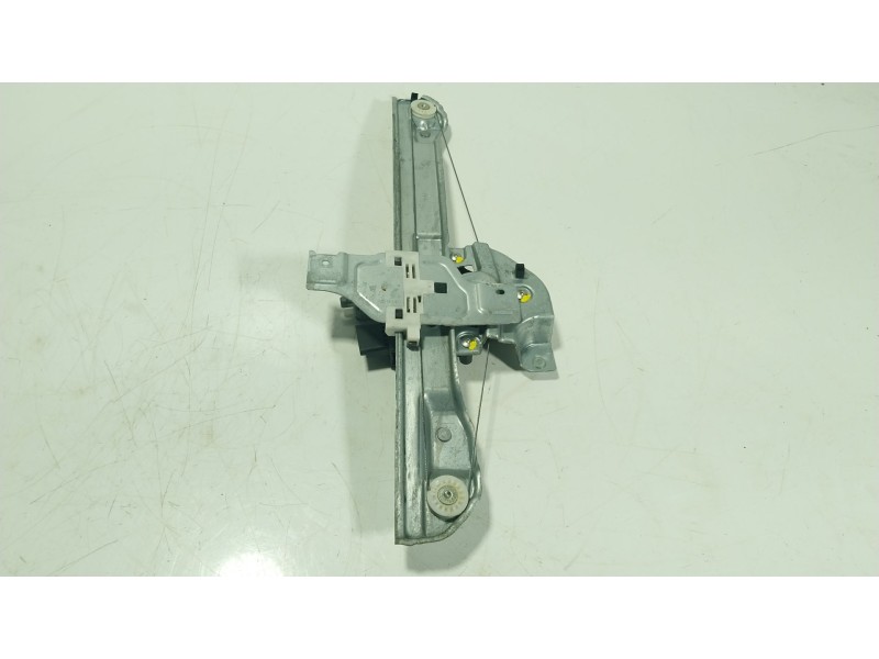 Recambio de elevalunas delantero derecho para citroën c3 iii (sx) 1.5 bluehdi 100 (sxyhyp, sxyhtu) referencia OEM IAM 9812081580