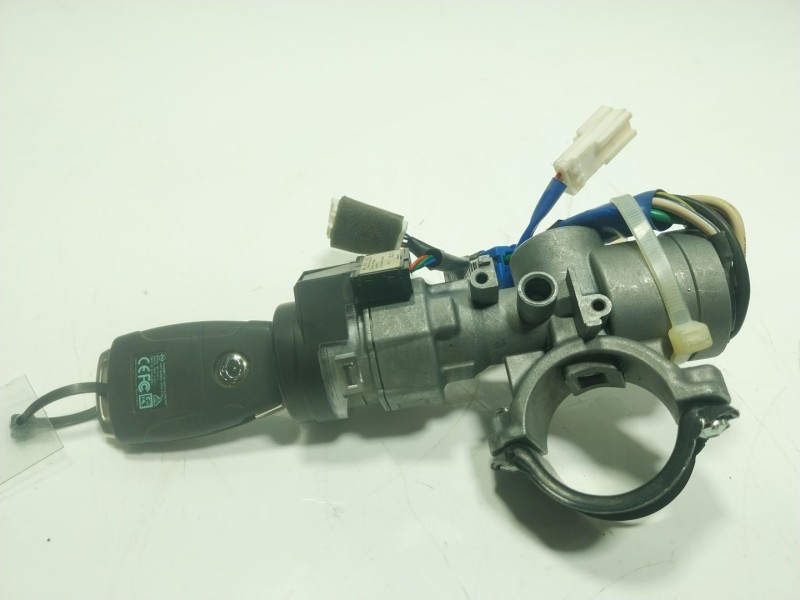 Recambio de antirrobo para ssangyong korando (ck) 2.2 xdi referencia OEM IAM  8697034001 