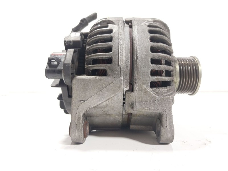 Recambio de alternador para mitsubishi canter euro 5/eev 3.0 diesel referencia OEM IAM  MK667723 