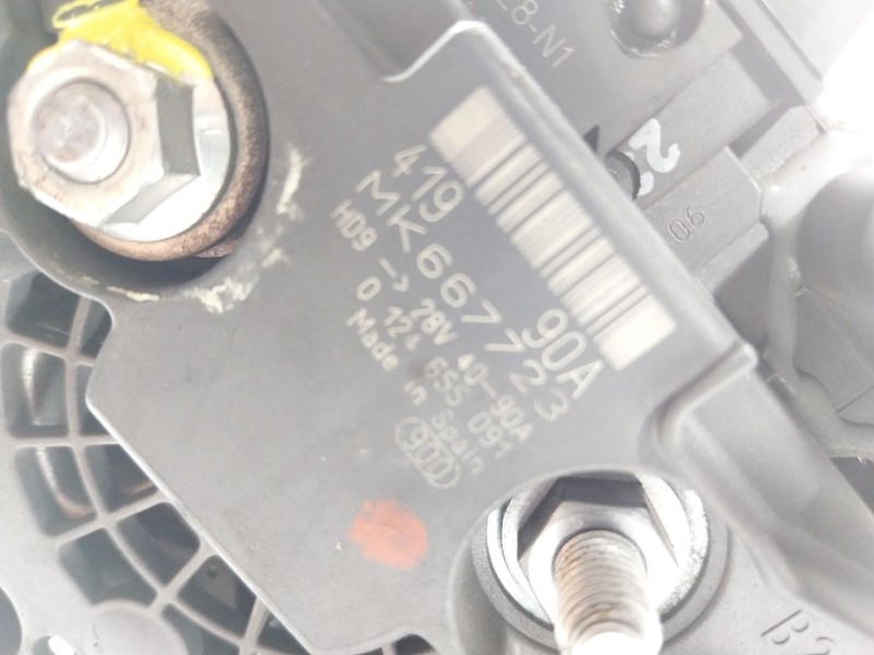 Recambio de alternador para mitsubishi canter euro 5/eev 3.0 diesel referencia OEM IAM  MK667723 