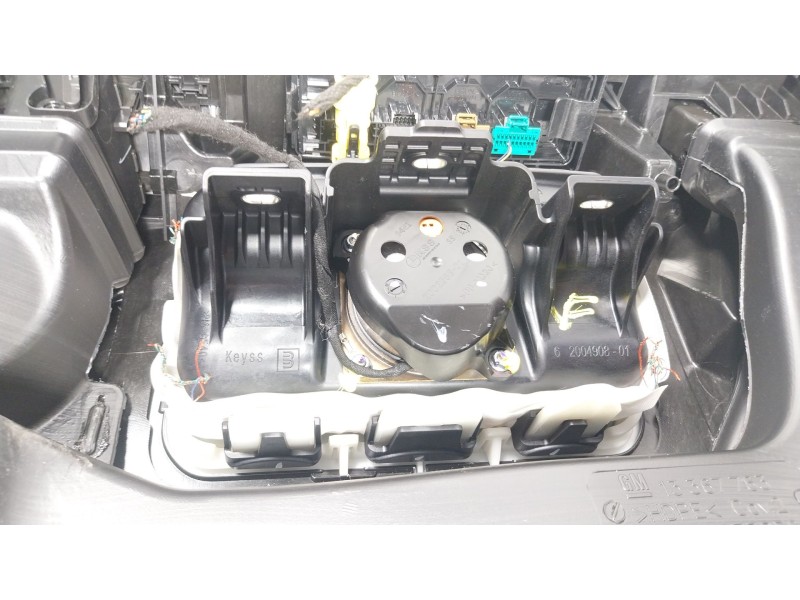 Recambio de salpicadero para opel astra k (b16) 1.6 cdti (68) referencia OEM IAM  13499663 