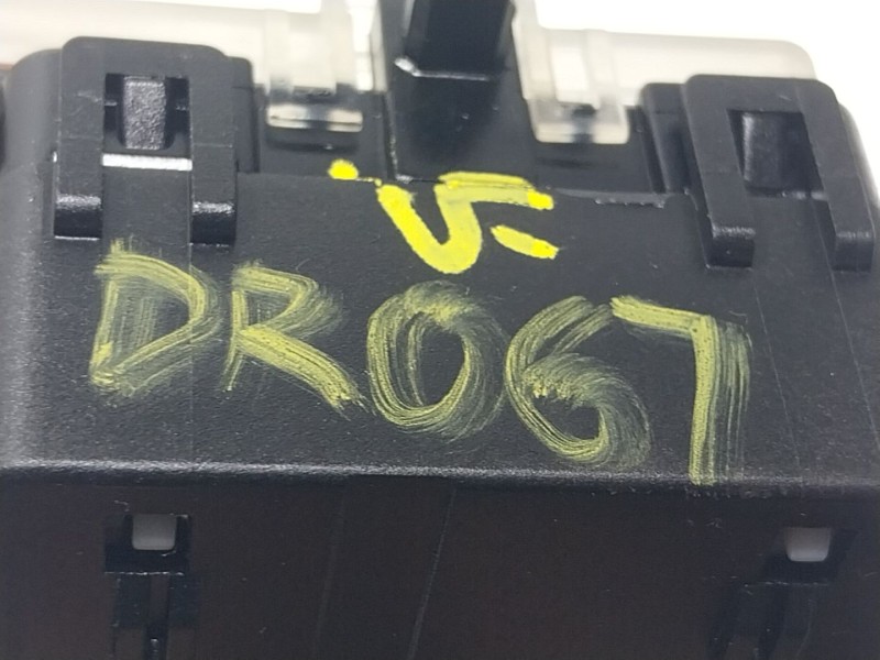 Recambio de mando limpia para ssangyong korando (ck) 2.0 e-xdi referencia OEM IAM  202008891 