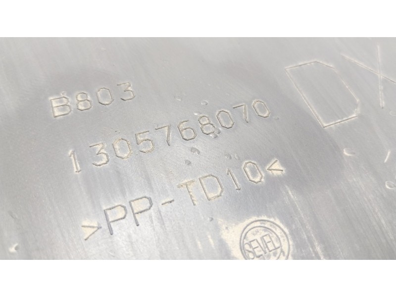 Recambio de puntera paragolpes trasera derecha para peugeot boxer furgoneta 2.2 hdi 110 referencia OEM IAM 8547AQ 1305768070 