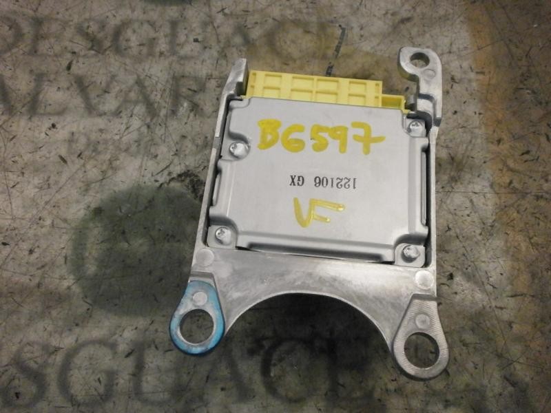 Recambio de centralita airbag para toyota hilux (kun) cabina sencilla dlx 4x4 referencia OEM IAM   