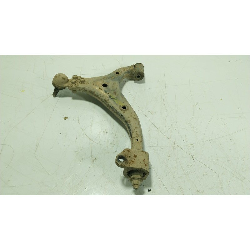 Recambio de brazo suspension inferior delantero derecho para ssangyong korando (ck) 2.2 xdi referencia OEM IAM   