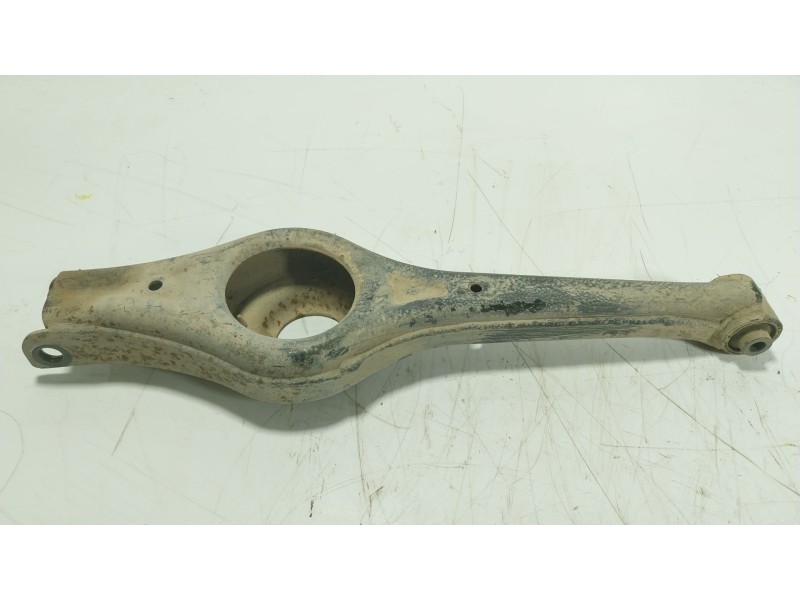 Recambio de brazo suspension inferior trasero izquierdo para ssangyong korando (ck) 2.2 xdi referencia OEM IAM   