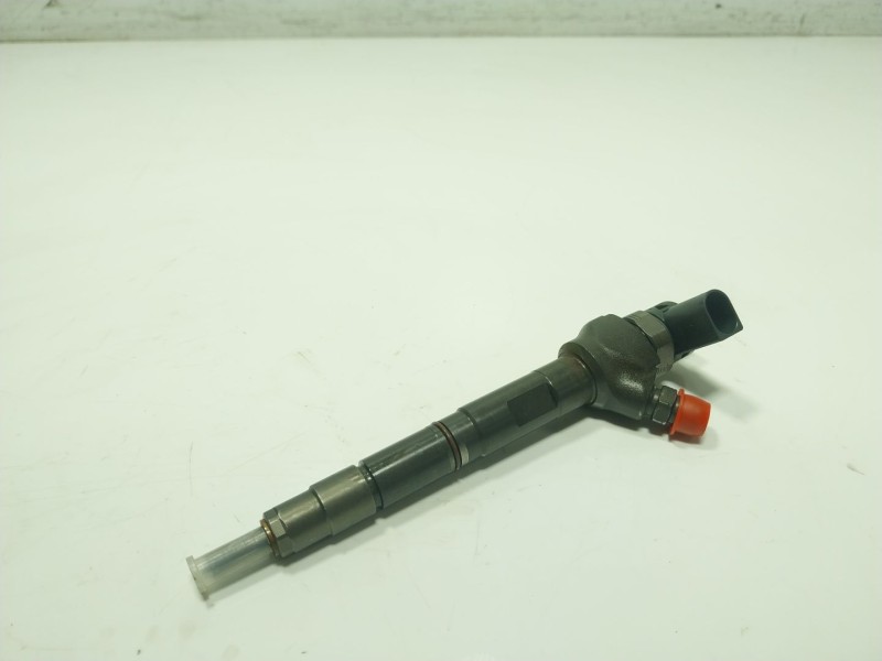 Recambio de inyector para audi a4 ber. (b8) 2.0 16v tdi referencia OEM IAM  03L130277Q 