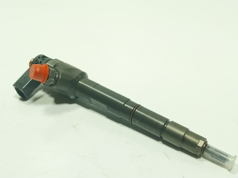 Recambio de inyector para audi a4 ber. (b8) 2.0 16v tdi referencia OEM IAM  03L130277Q 