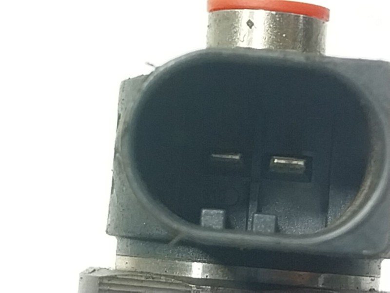 Recambio de inyector para audi a4 ber. (b8) 2.0 16v tdi referencia OEM IAM  03L130277Q 