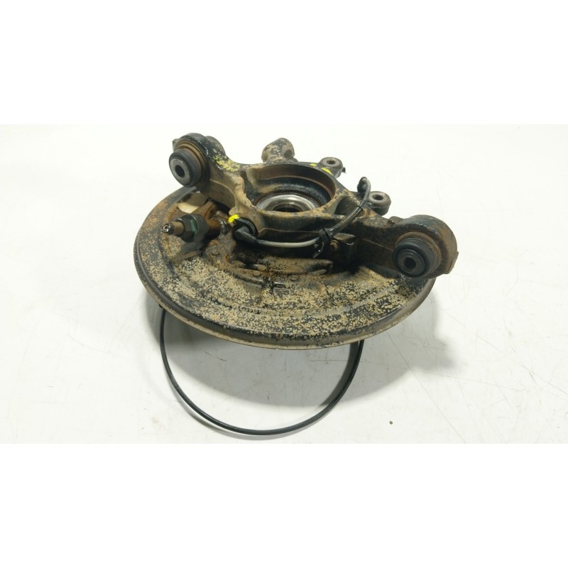 Recambio de mangueta trasera izquierda para land rover discovery iv (l319) 3.0 sdv6 4x4 referencia OEM IAM LR045825  