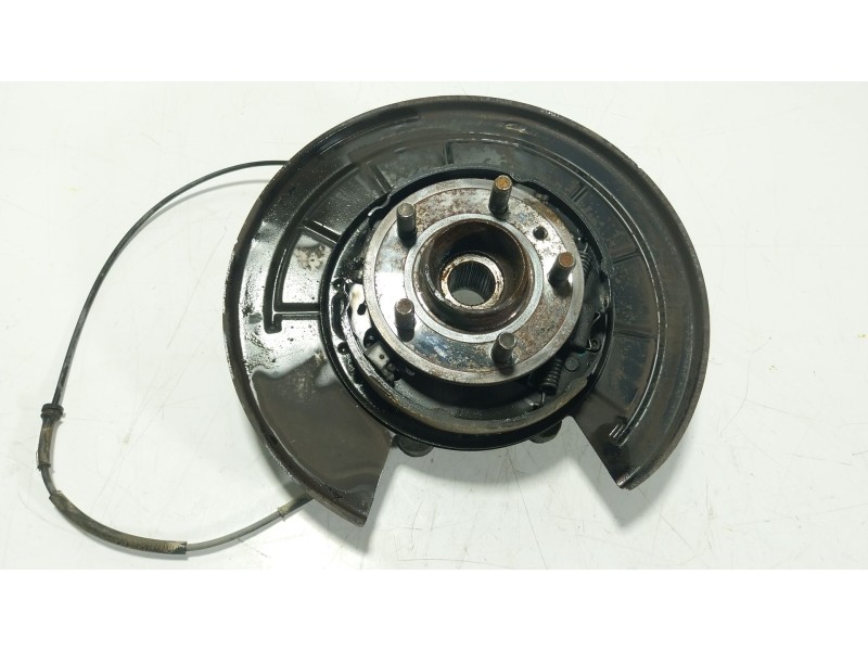 Recambio de mangueta trasera izquierda para land rover discovery iv (l319) 3.0 sdv6 4x4 referencia OEM IAM LR045825  