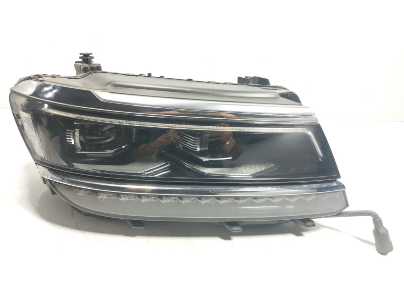 Recambio de faro derecho para volkswagen tiguan (ad1, ax1) 2.0 tdi 4motion referencia OEM IAM   5NB941082A