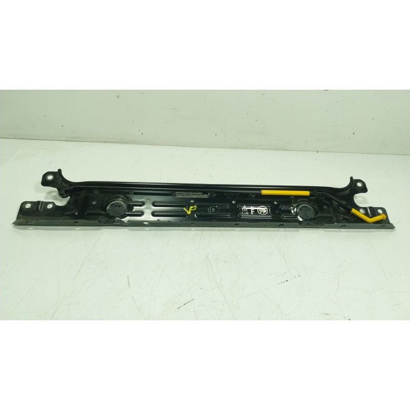 Recambio de travesaño superior para ineos grenadier todo terreno, cerrada 3.0 ti 4x4 (geb) referencia OEM IAM   