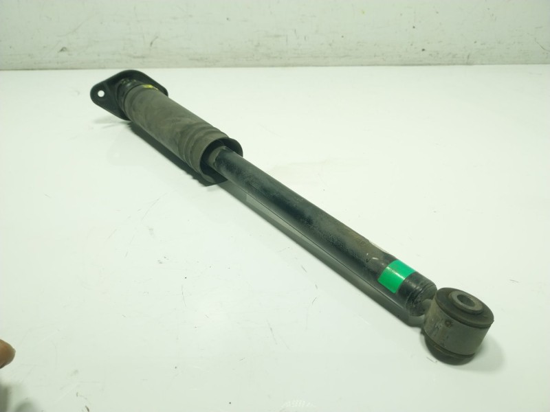 Recambio de amortiguador trasero derecho para nissan micra v (k14) 1.0 referencia OEM IAM   