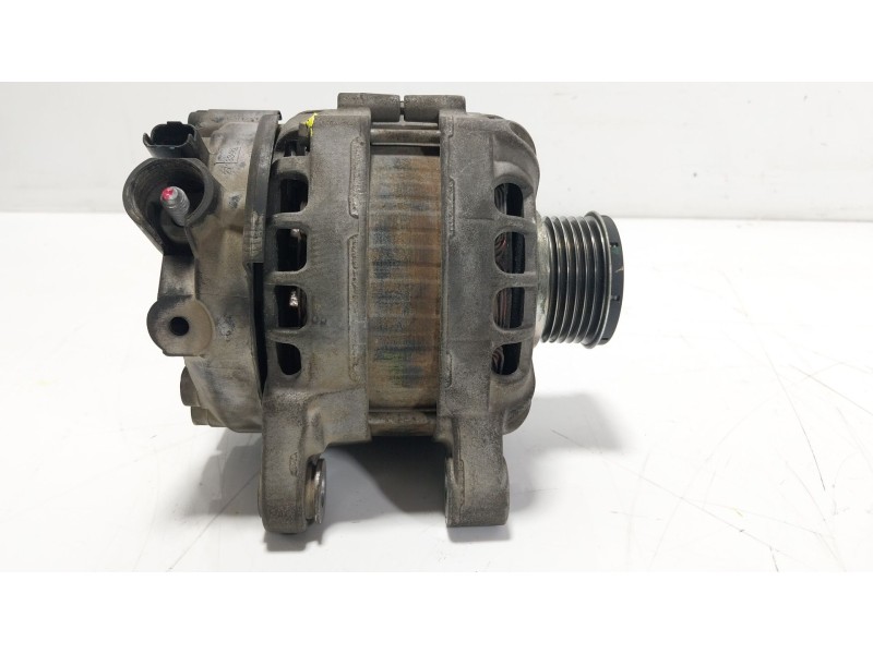 Recambio de alternador para peugeot 208 i (ca_, cc_) 1.2 vti 82 referencia OEM IAM 9809391880  